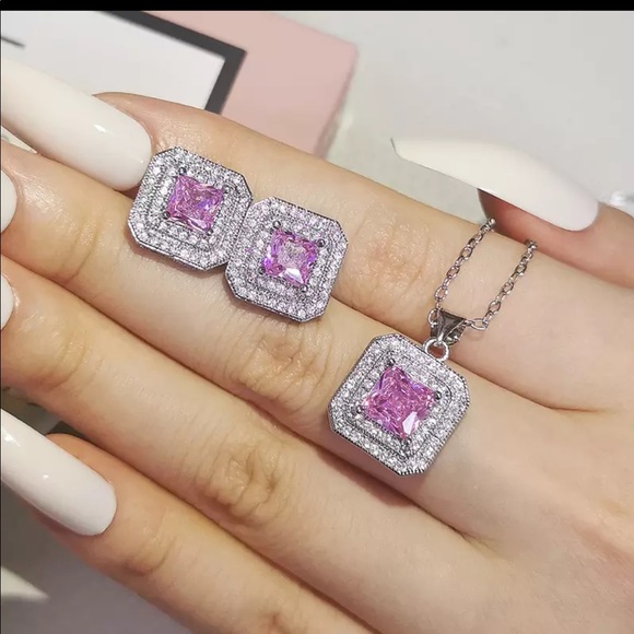 Jewelry - Silver pink square cubic zirconia  earrings